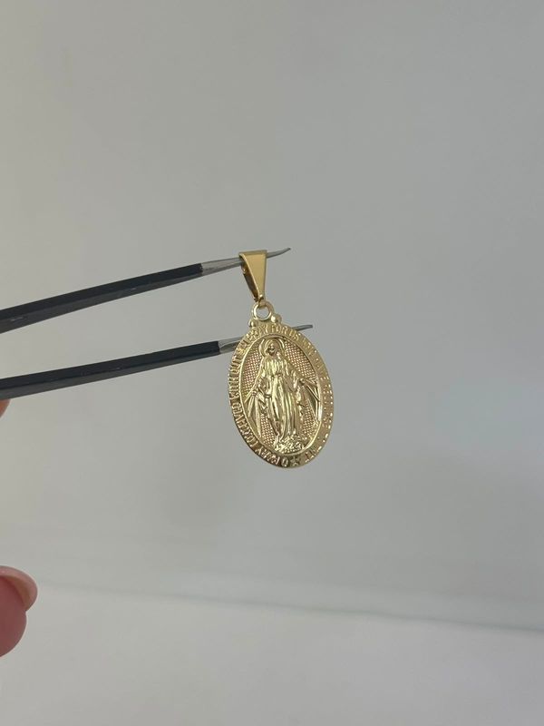 Dije Virgen Milagrosa Ovalada Grande