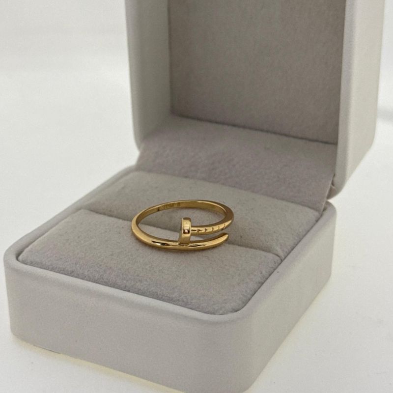 Anillo Clavo