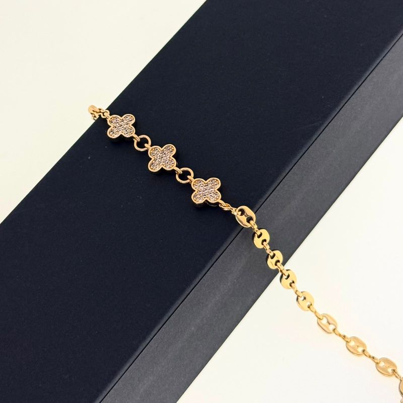 Clover Circonias Gucci