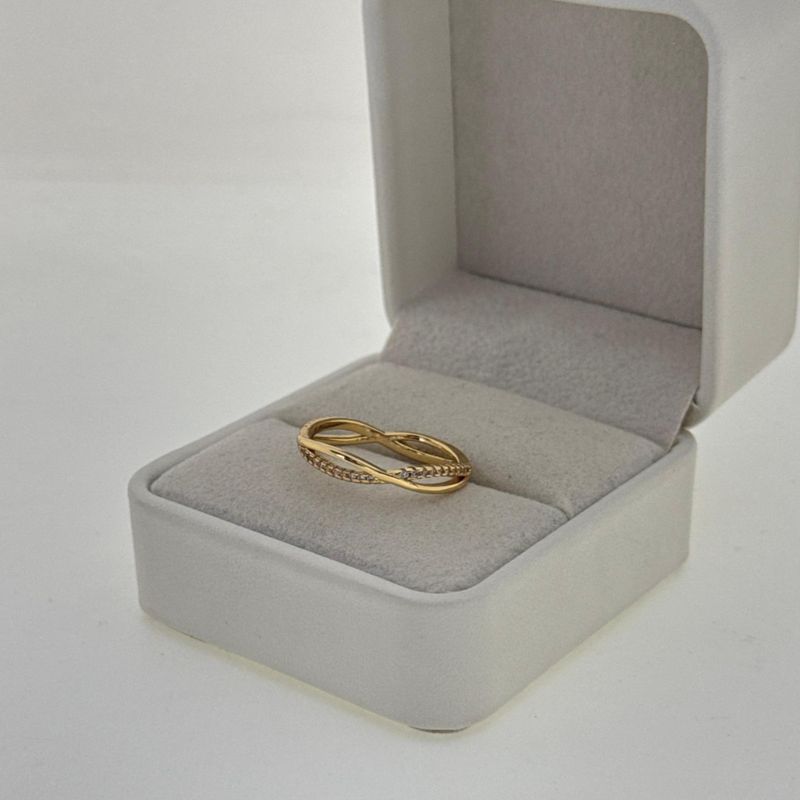 Anillo Silueta Liso y Circonia